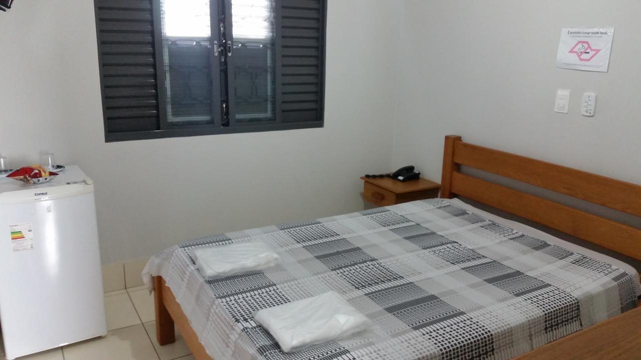 Florenca Hotel Santo Anastácio Buitenkant foto
